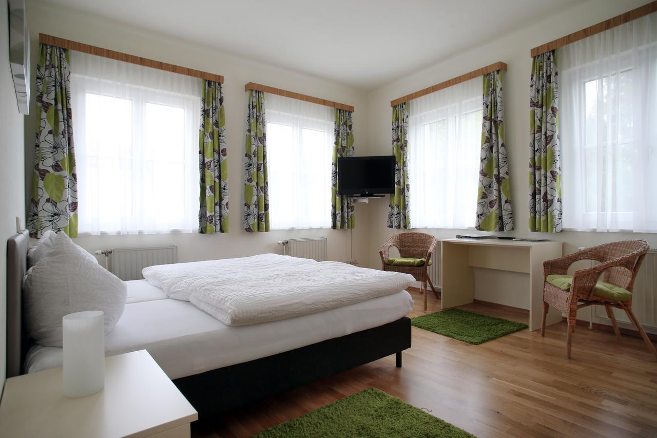 Babenbergerhof Hotel Ybbs an der Donau Room photo